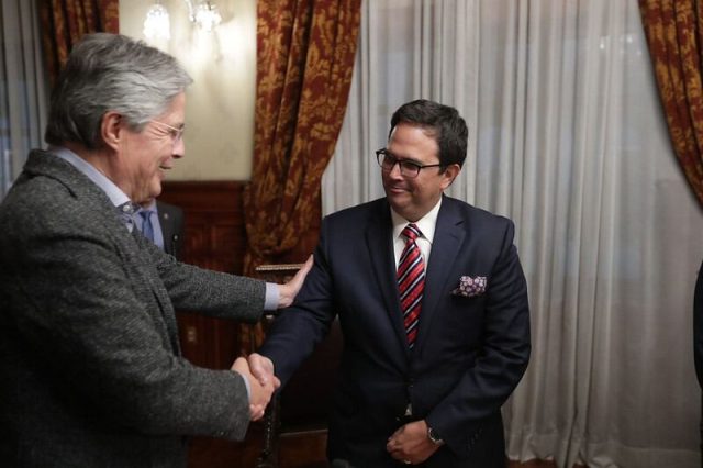 Xavier Vera, exministro de minería del Ecuador, fue apresado en 2023 por el delito de cohecho y en 2026 la fiscalía pidió 7 años de prisión.